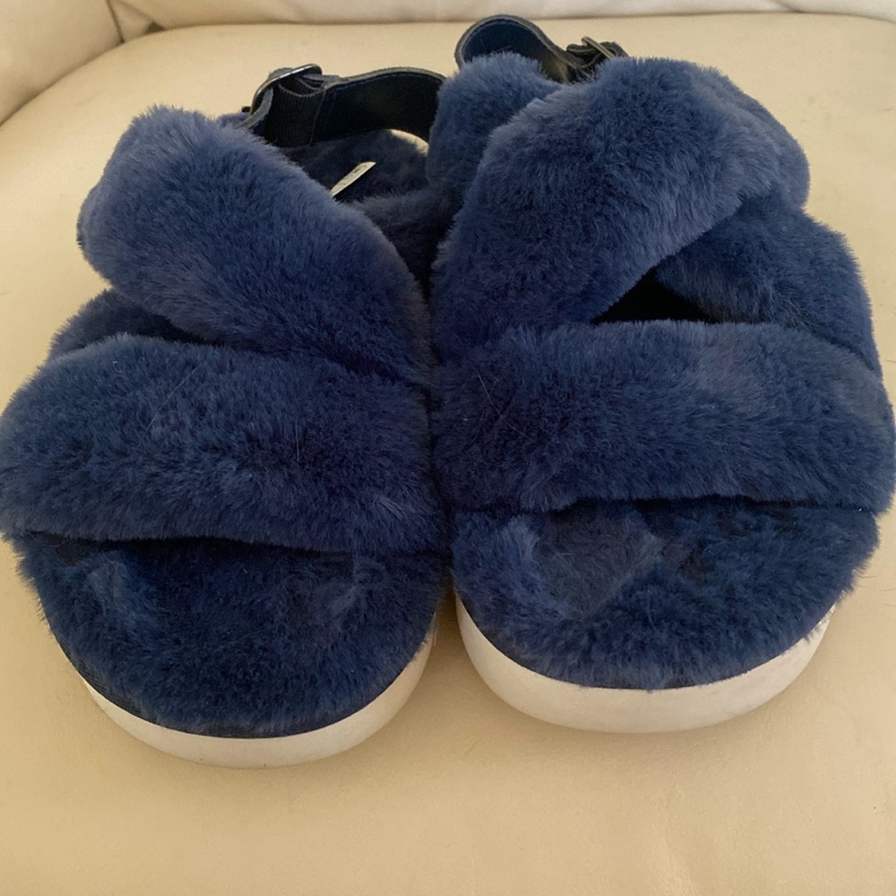 Sell shoes/ saddle